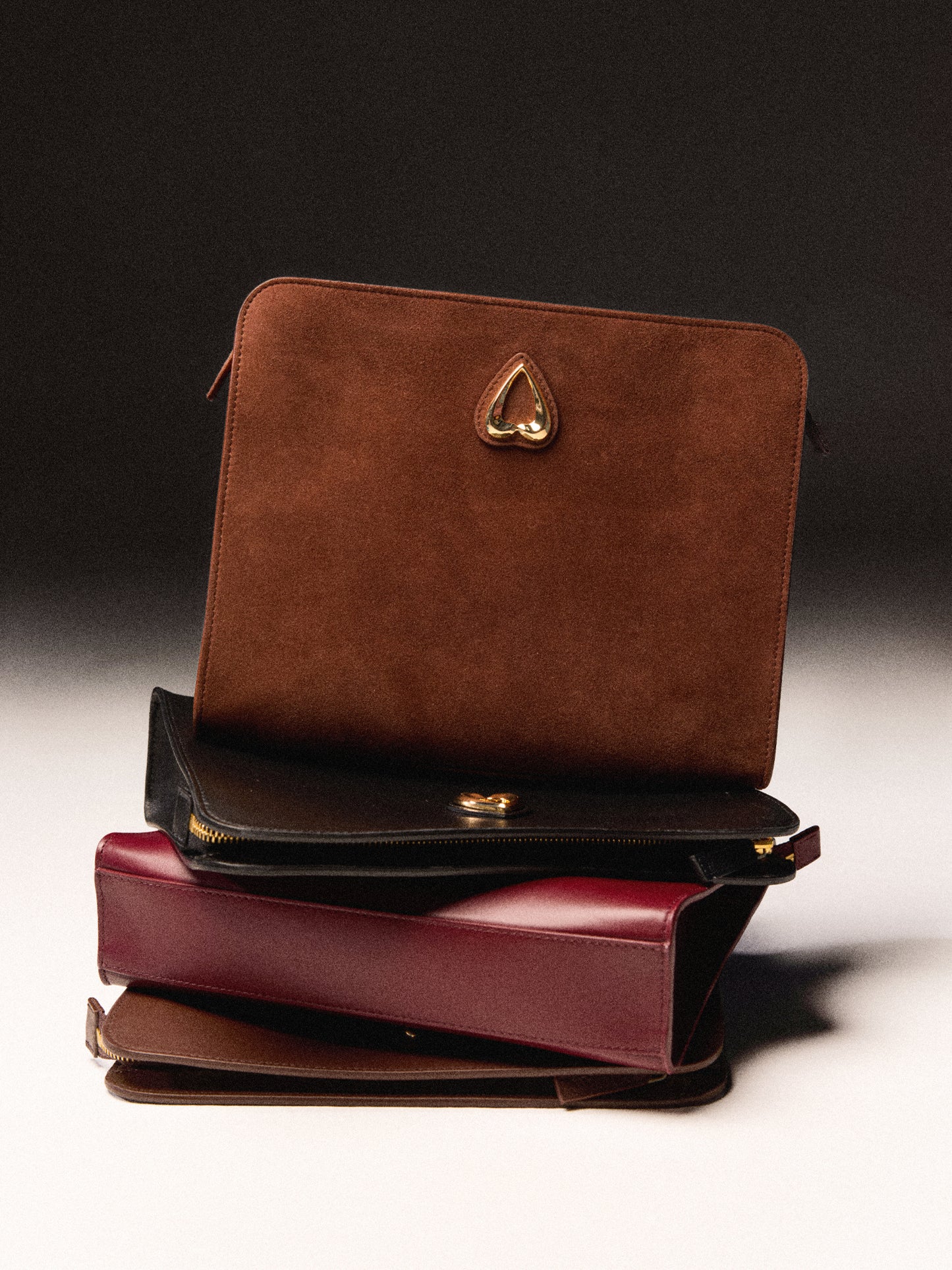 AW HEART POUCH SUEDE