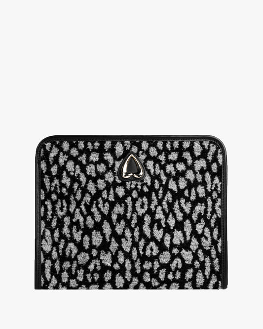 AW HEART POUCH MADAME