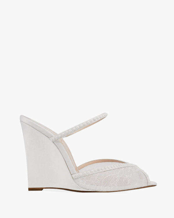 KATY WEDGE LACE PEARL 105